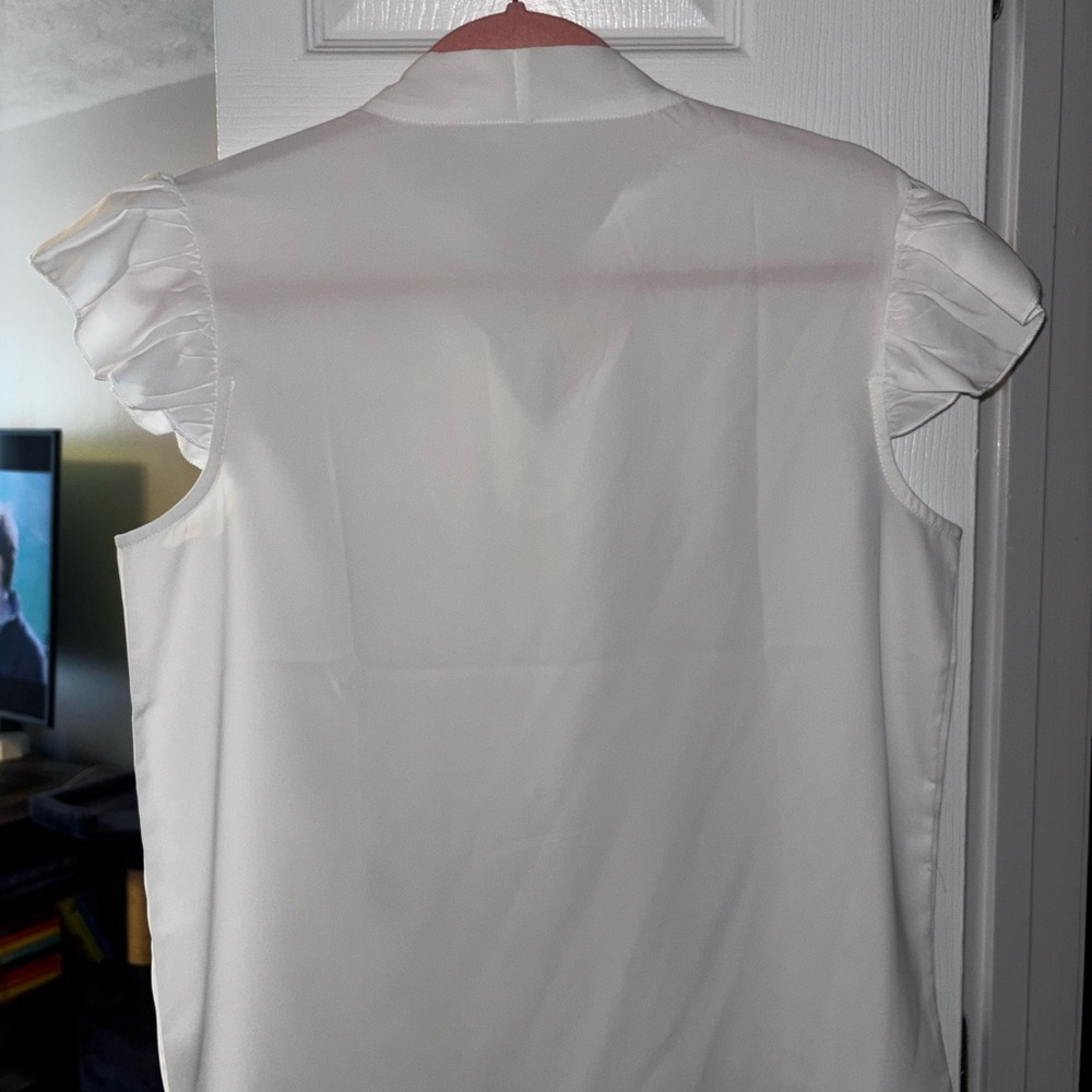 White Ruffle Sleeve Blouse - Picture 3 of 3